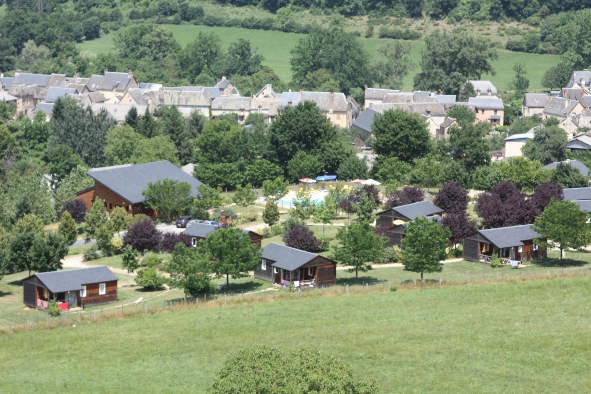 Village De Gite - La Cascade Sainte-Eulalie-d'Olt Exteriör bild